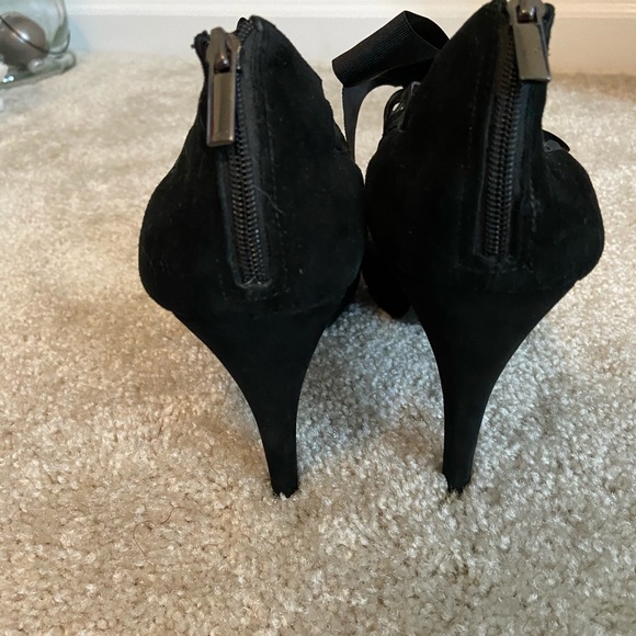 WHBM Heels - Picture 3 of 4